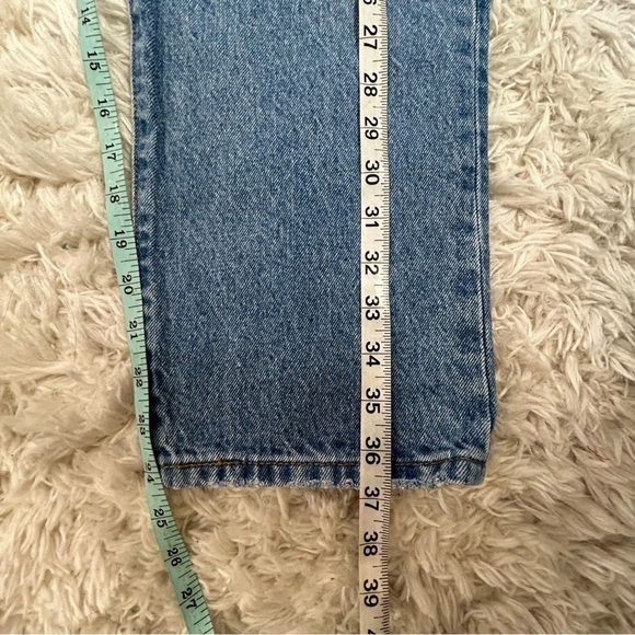 Levi’s 501 Original Cropped Distressed Denim Jeans NWT - Picture 15 of 15